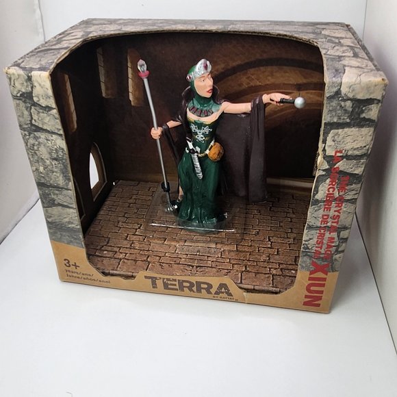 New Terra by Battat Xiun The Crystal Mage 5" Action figure - Picture 1 of 7